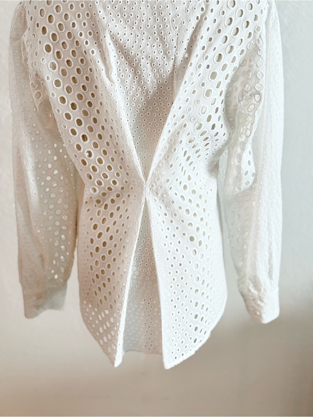 Nicole Miller Artelier White Pleated Puff Sleeve Eyelet Blouse M Cotton Boho - Picture 4 of 15